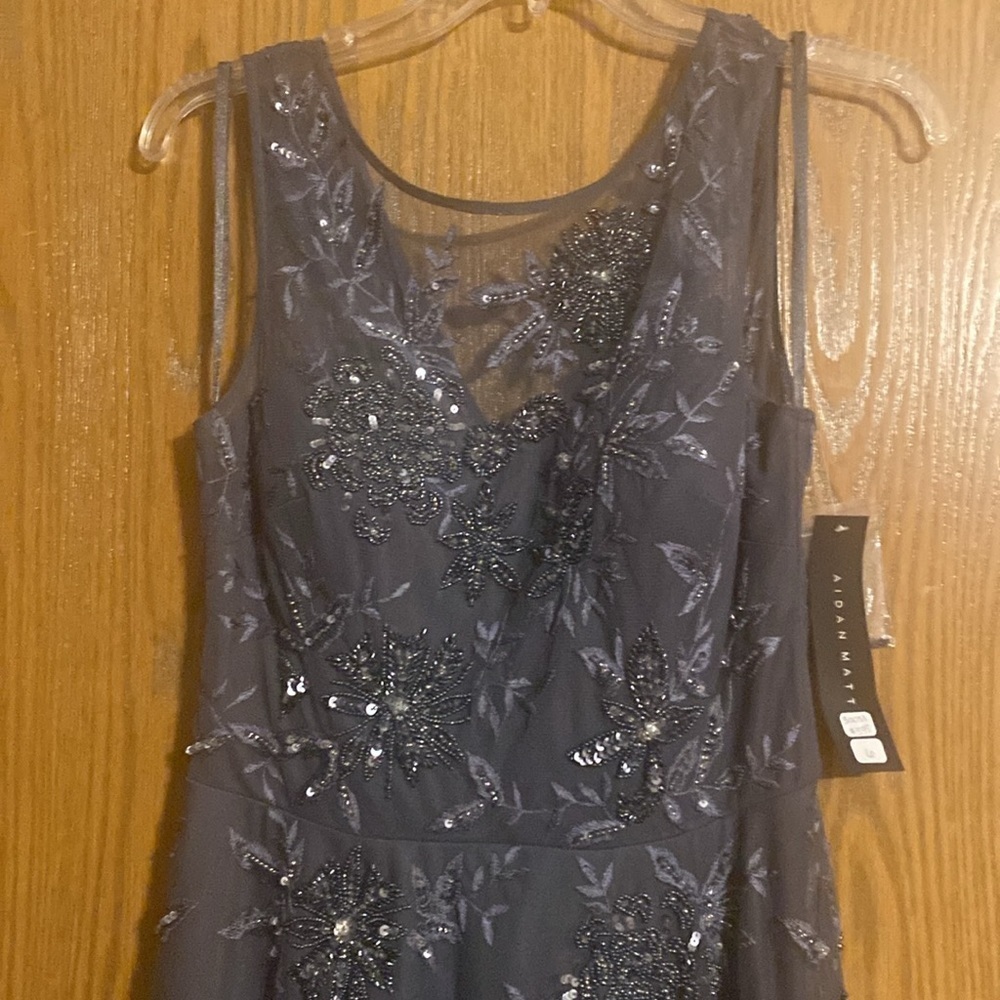🎉Host Puck🎉 NWT Aidan Mattox Size 6 Charcoal with Sequins Gown - Picture 3 of 12